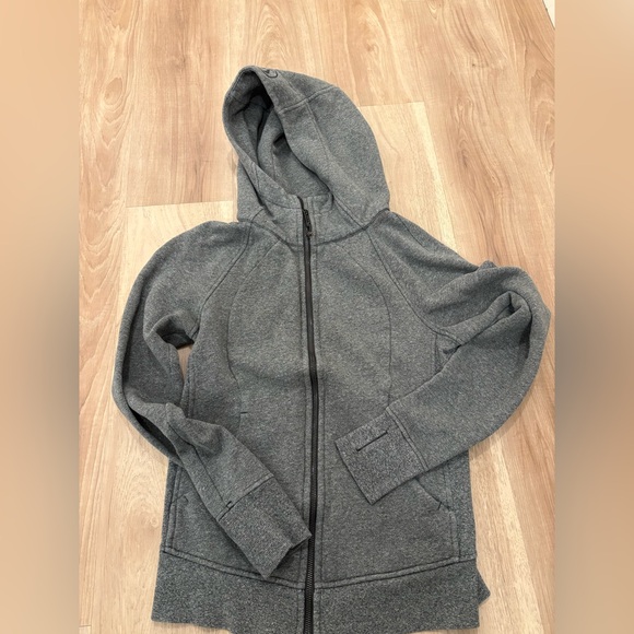 Lululemon Scuba Hoodie *Read* - Picture 3 of 10
